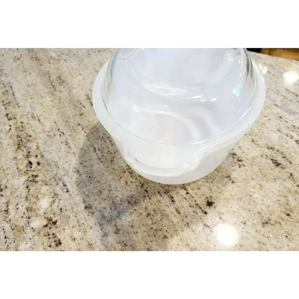 VTG Fire King Milk Glass 1-2Qt Casserole Dish With Lid #467. Reverse Label.